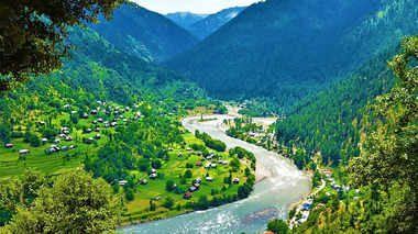 Keran Village Between LOC Know Why Its So Famous, This small village of India is situated on LOC, from where even a single voice is heard by Pakistan, make it today itself.