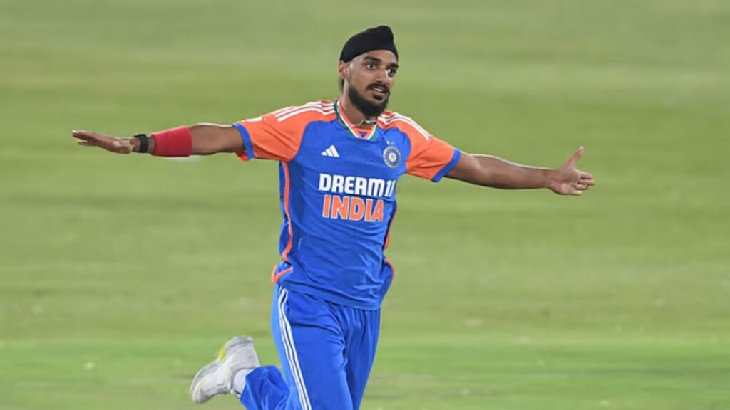 Haris Rauf hinted at a 6-0 win, and Arshdeep Singh responded in his own words, with the video going viral.