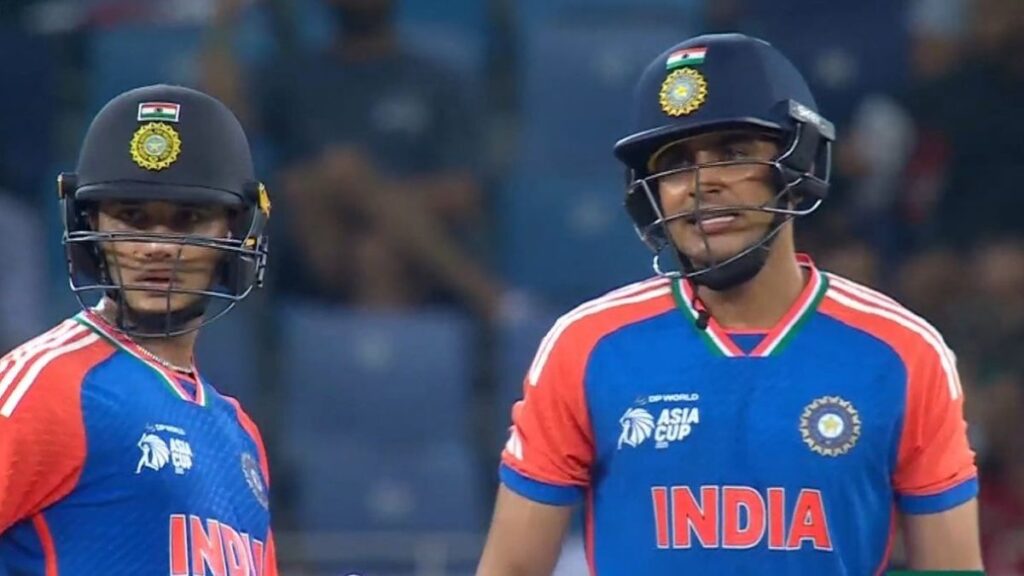 Watch: "रुक तुझे बताता हूँ....", Ind vs Pak मैच के बीच अभिषेक-गिल से भिड़े शाहीन, वीडियो हुआ वायरल 4 Watch: "Wait, I'll tell you...." Shaheen clashes with Abhishek and Gill during Ind vs Pak match, video goes viral