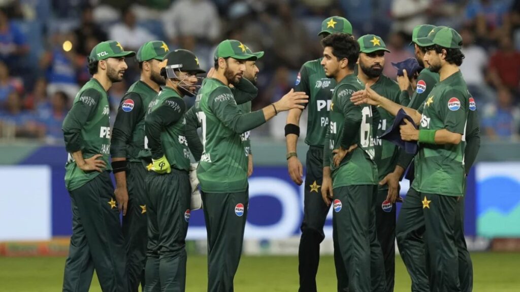Pakistan faces another crisis amid the handshake controversy; PCB is embroiled in corruption charges, with the public ready to tear their clothes.