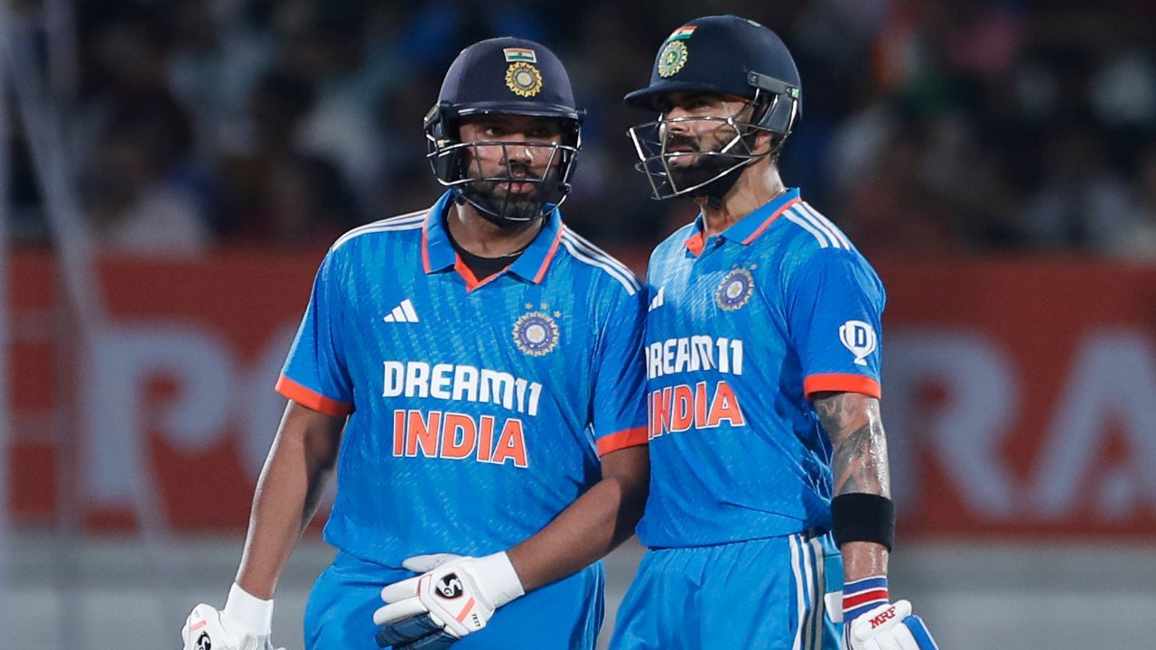 Virat Kohli & Rohit Sharma Vs Australia Pti (1)