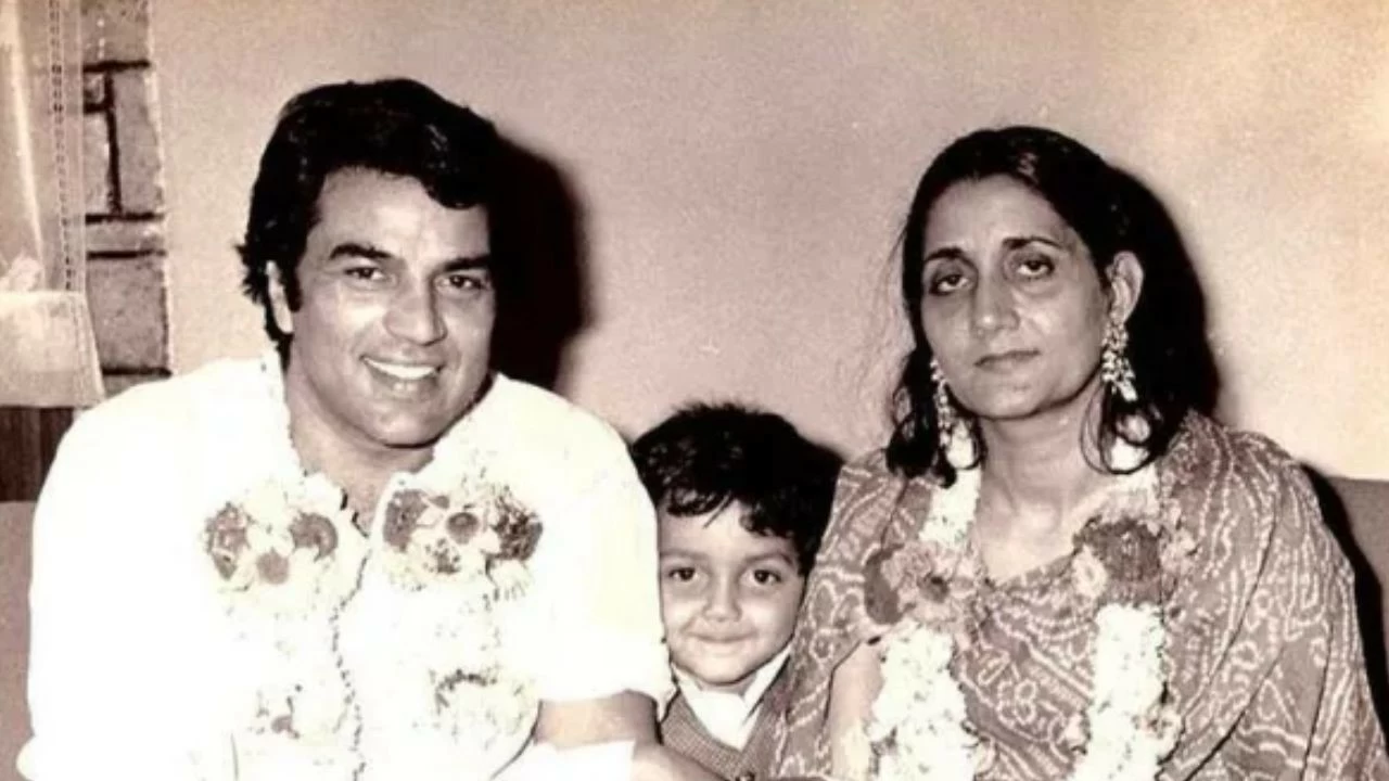 Dharmendra with Prakash Kaur