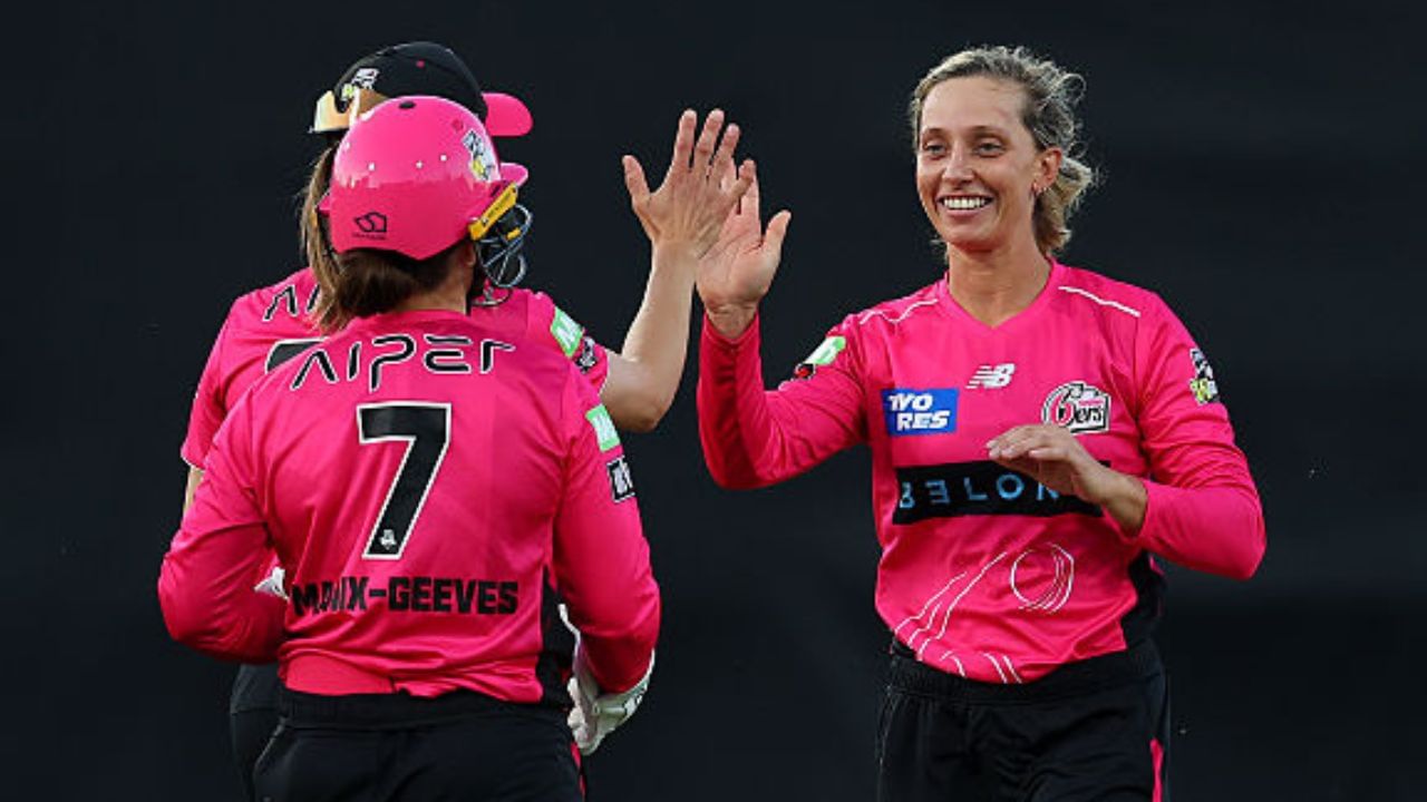 Ashleigh Gardner 5 Wickets Wbbl Getty