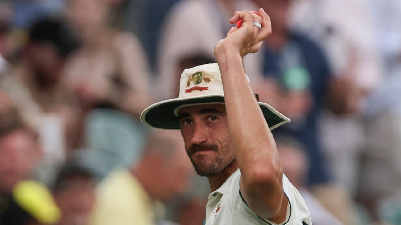 Mitchell Starc (2)