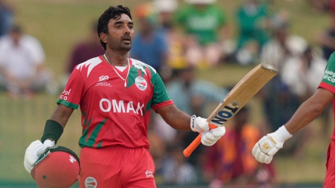 Aamir Kaleem Fifty Pti