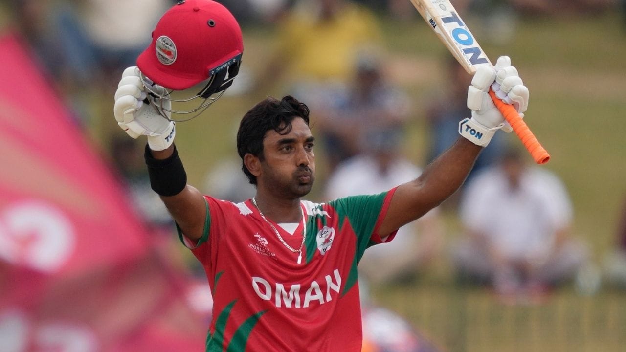 Aamir Kaleem Oldest Player To Score Fifty T20 World Cup Pti