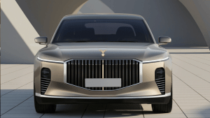 VinFast Lac Hong 900S front