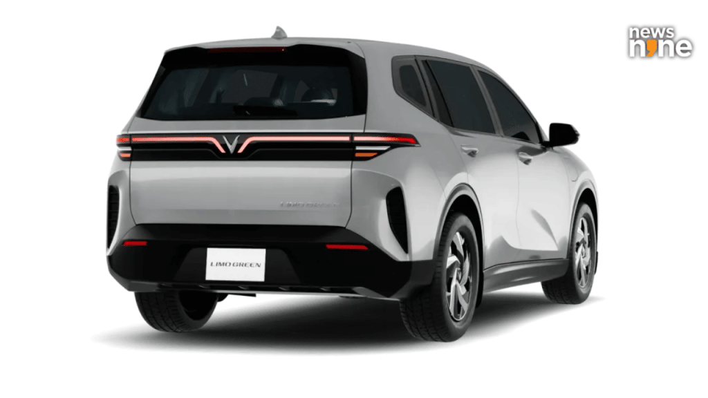 Vinfast MPV7 or Limo green in global-spec comes as a seven-seater