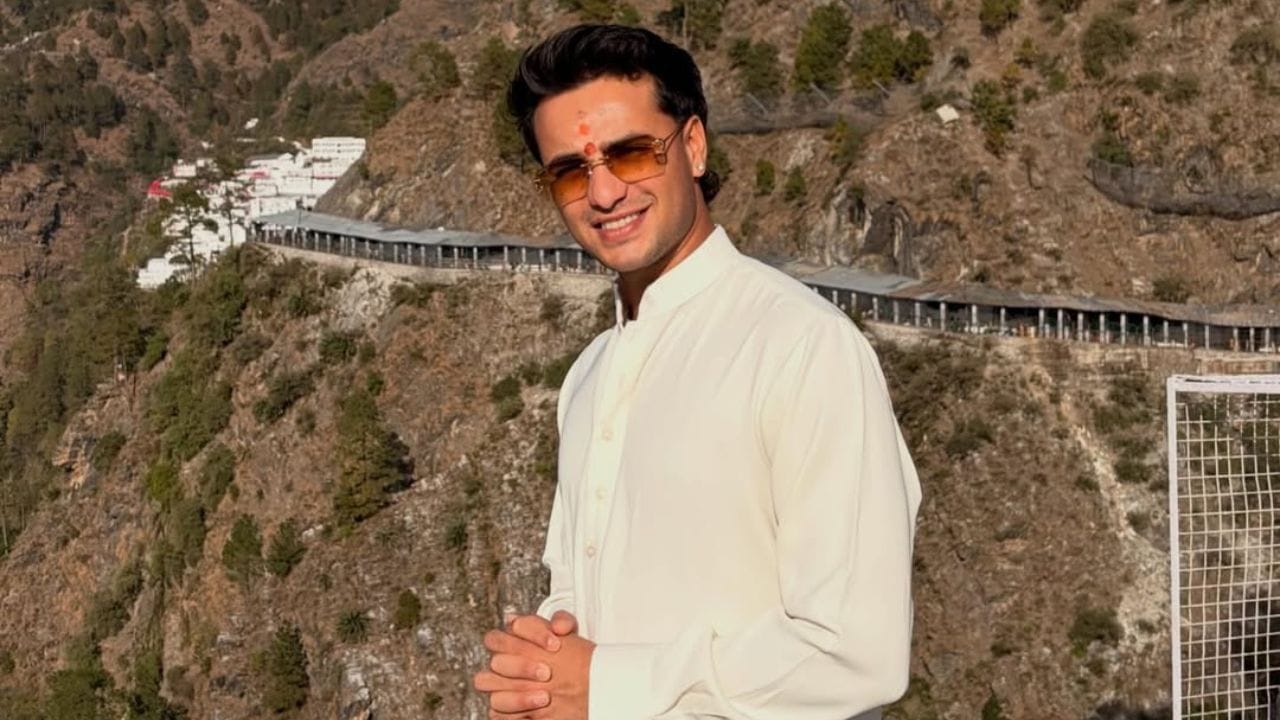 Abhishek Sharma At Vaishno Devi (1)