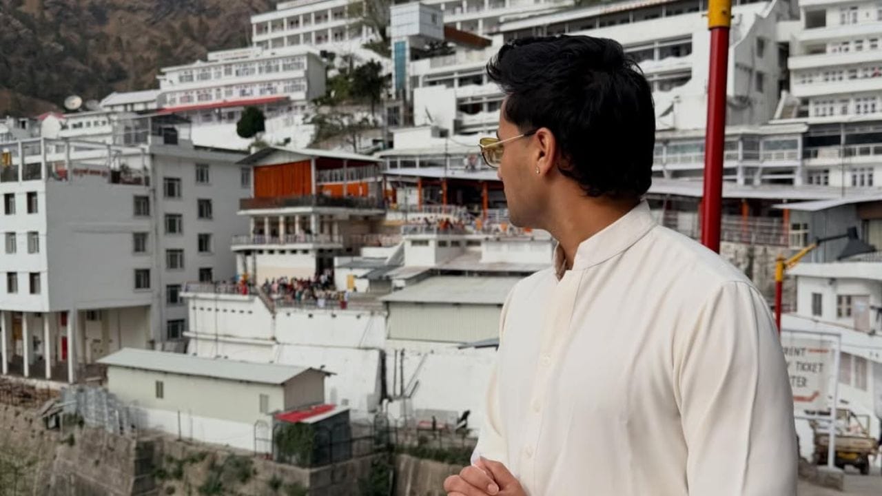 Abhishek Sharma At Vaishno Devi (2)