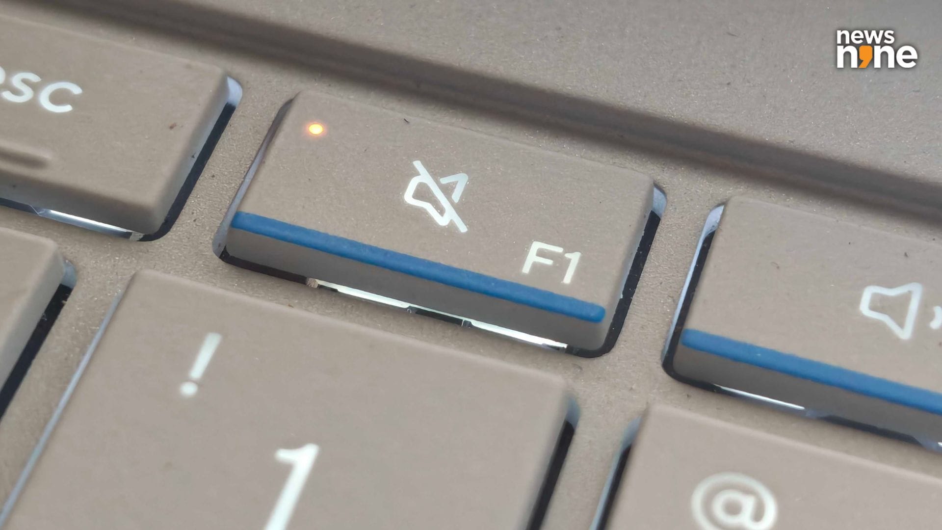 The mic and speaker mute buttons have red indicators on them. (Image Credit: Aditya Madanapalle/News9). 