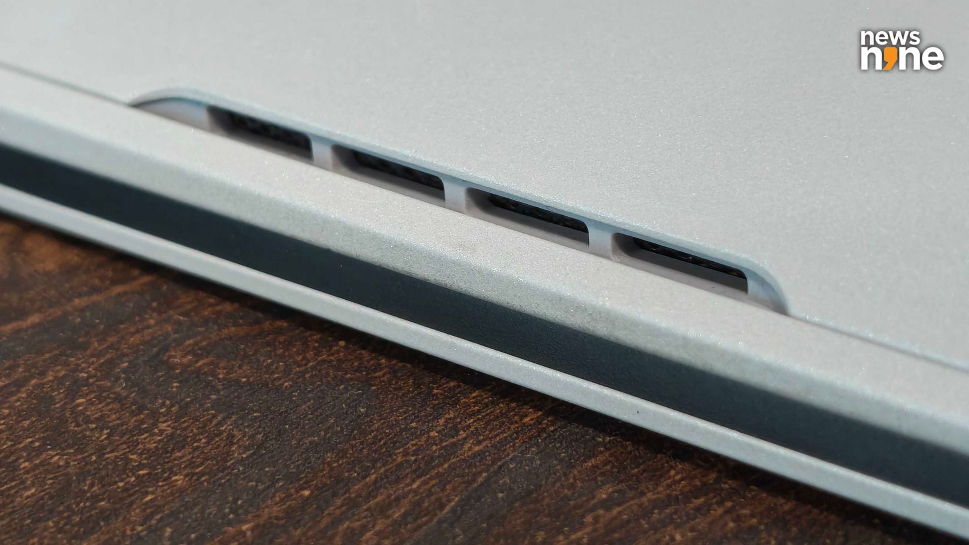 The speaker grilles are on the sides. (Image Credit: Aditya Madanapalle/News9). 