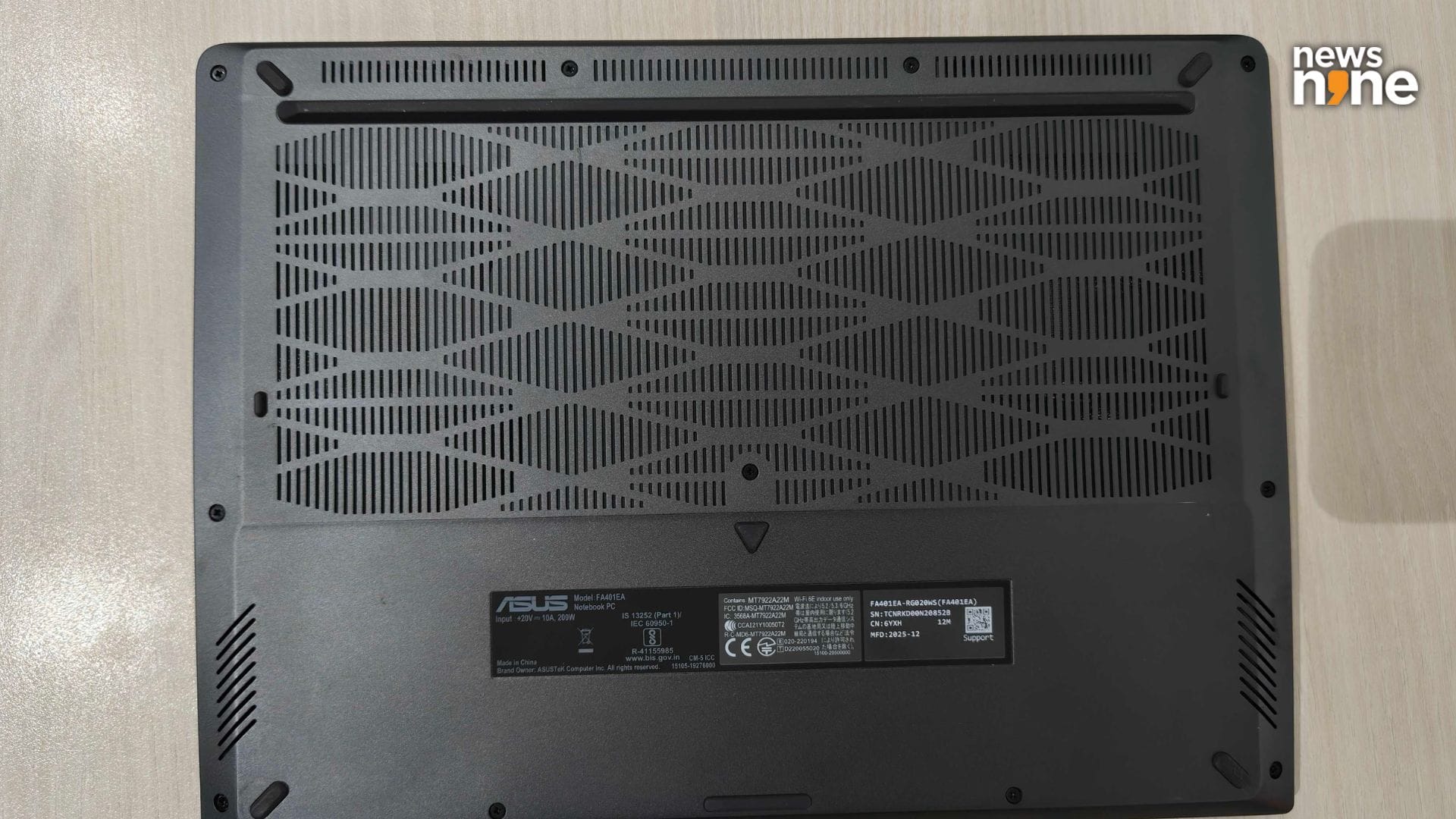 The thin, hardy plastic on the base is of such high quality that it feels and looks metallic. (Image Credit: Aditya Madanapalle/News9). 