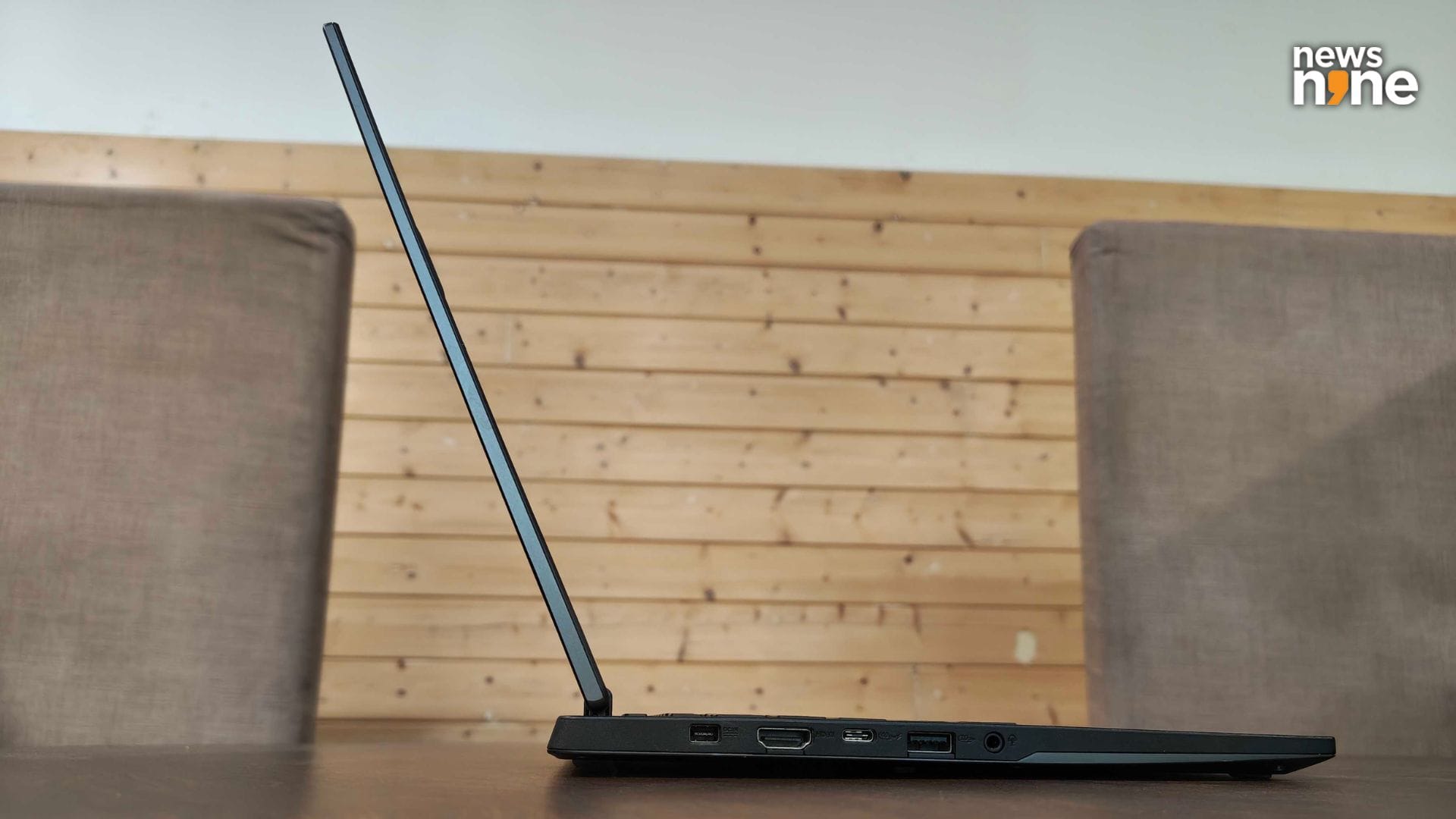 The device nearly disappears when seen on edge. (Image Credit: Aditya Madanapalle/News9). 