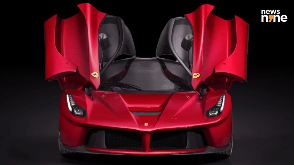 Ferrari LaFerrari completed the holy trintiy