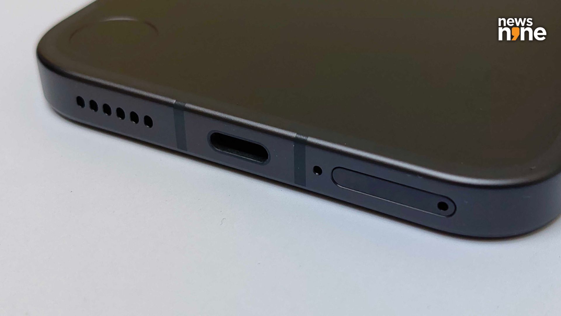 One problem we had was how close the mic is to the sim tray, it is easy to put the Sim Ejector Tool into the mic! (Image Credit: Aditya Madanapalle/News9). 