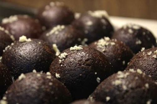 Kalojam Sweet at Best Price in Bengaluru, Karnataka | Shanti Sweets